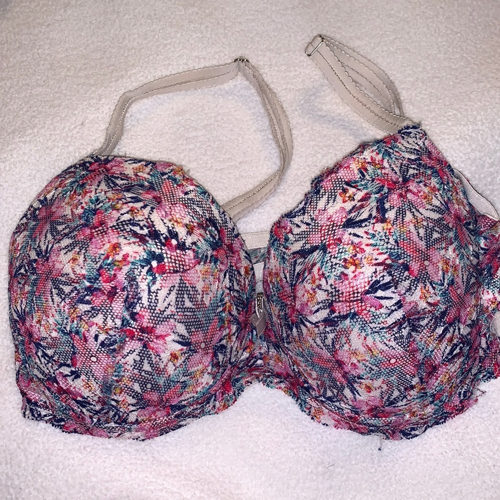 Daisy Fuentes 36C Floral Lace Underwire padded Push Up Bra